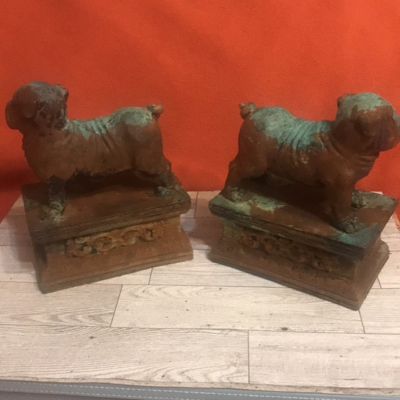 Bulldog Statue set / bookends - Picture 4 of 8